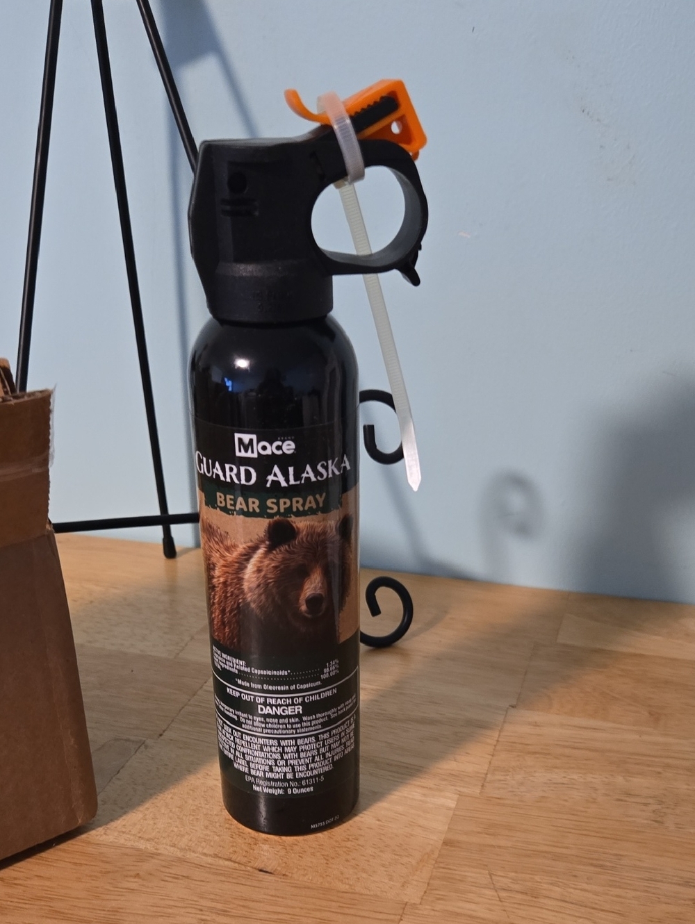 Guard Alaska Bear Spray NIB.      (#98)